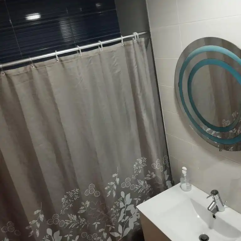 Baño de Planta baja de alquiler en Elche / Elx con Amueblado