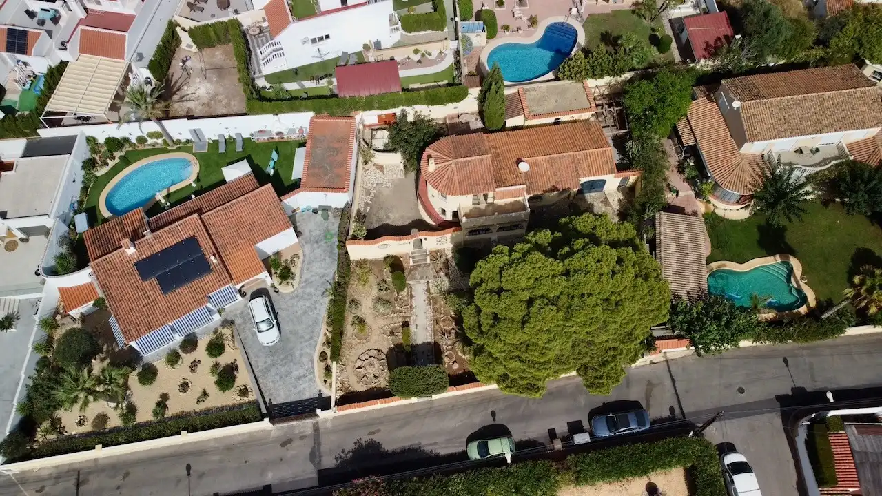 Casa o chalet en venta en La Nucia con Jardín privado, Terraza y Trastero