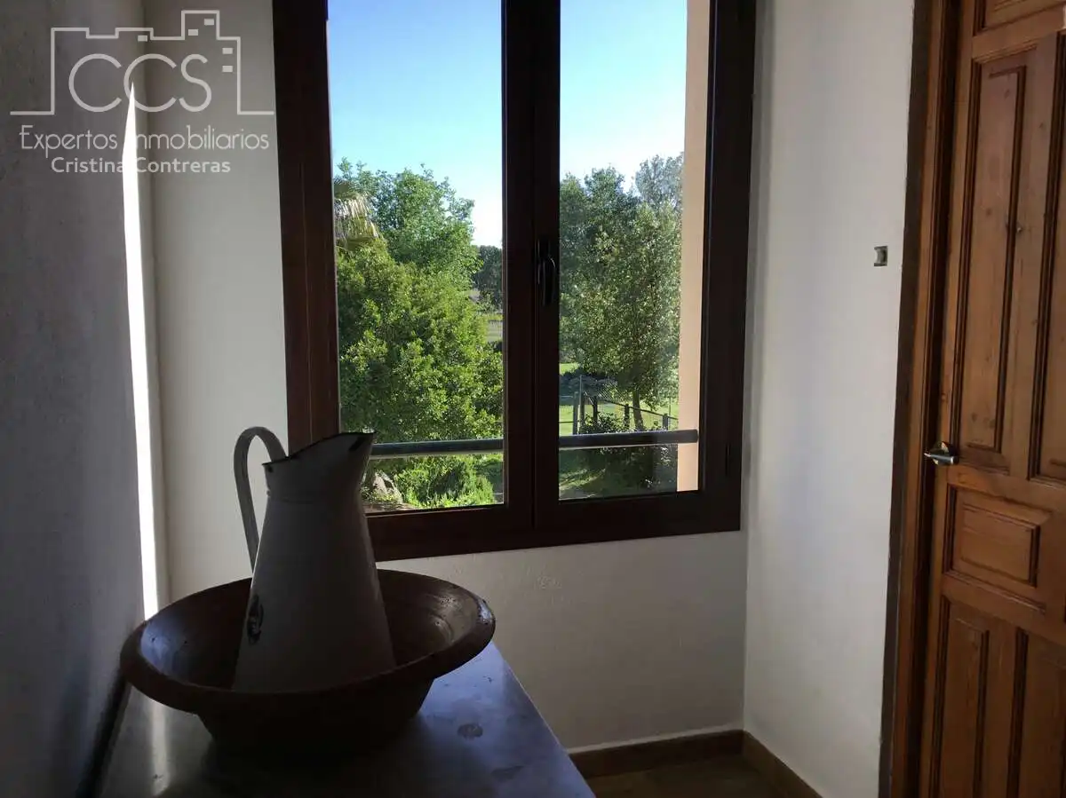 Terrassa de Finca rústica en venda en El Pedroso amb Traster, Piscina i Moblat