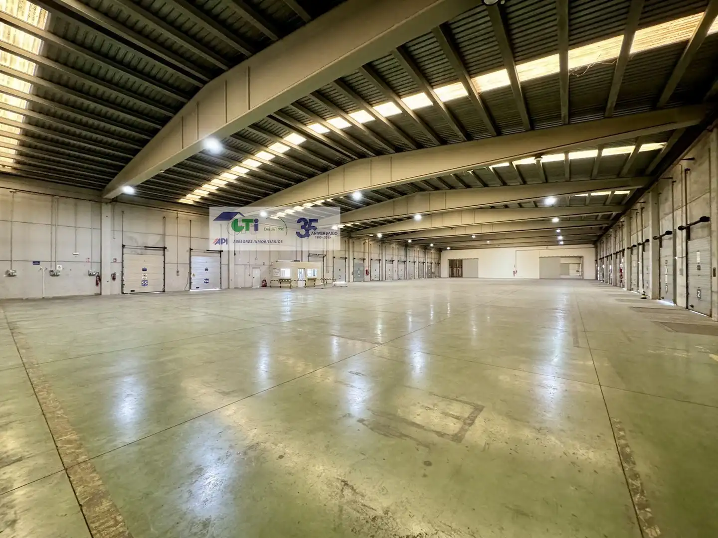 Industrial building to rent in C/ RÍO DE JANEIRO, imagen 3