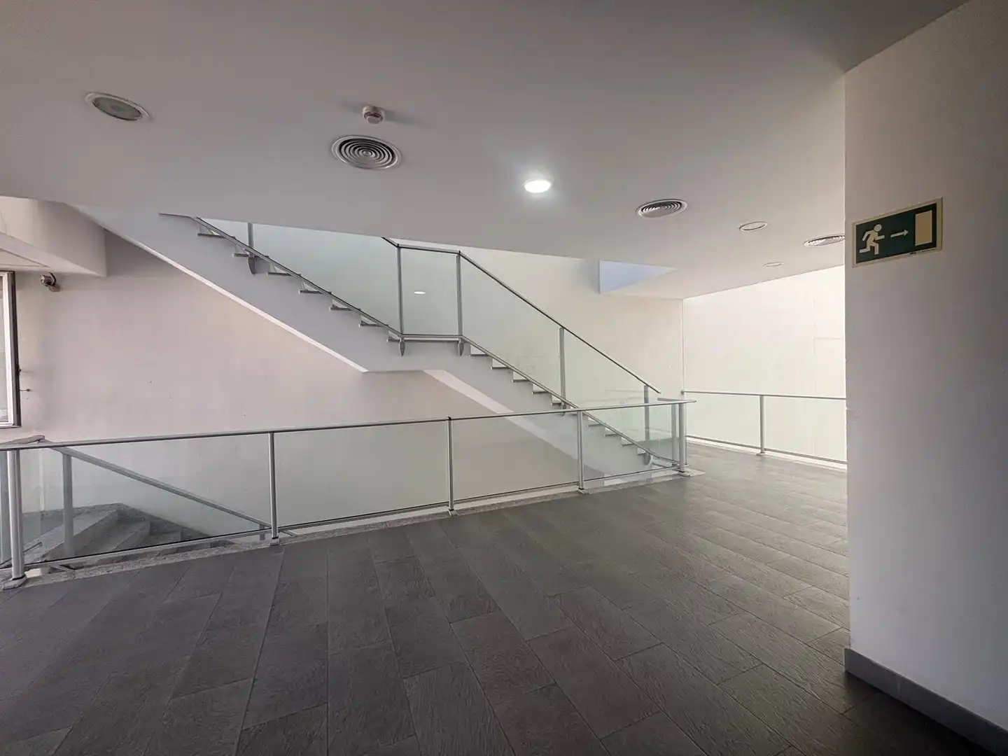 Commercial properties for sale in Cádiz