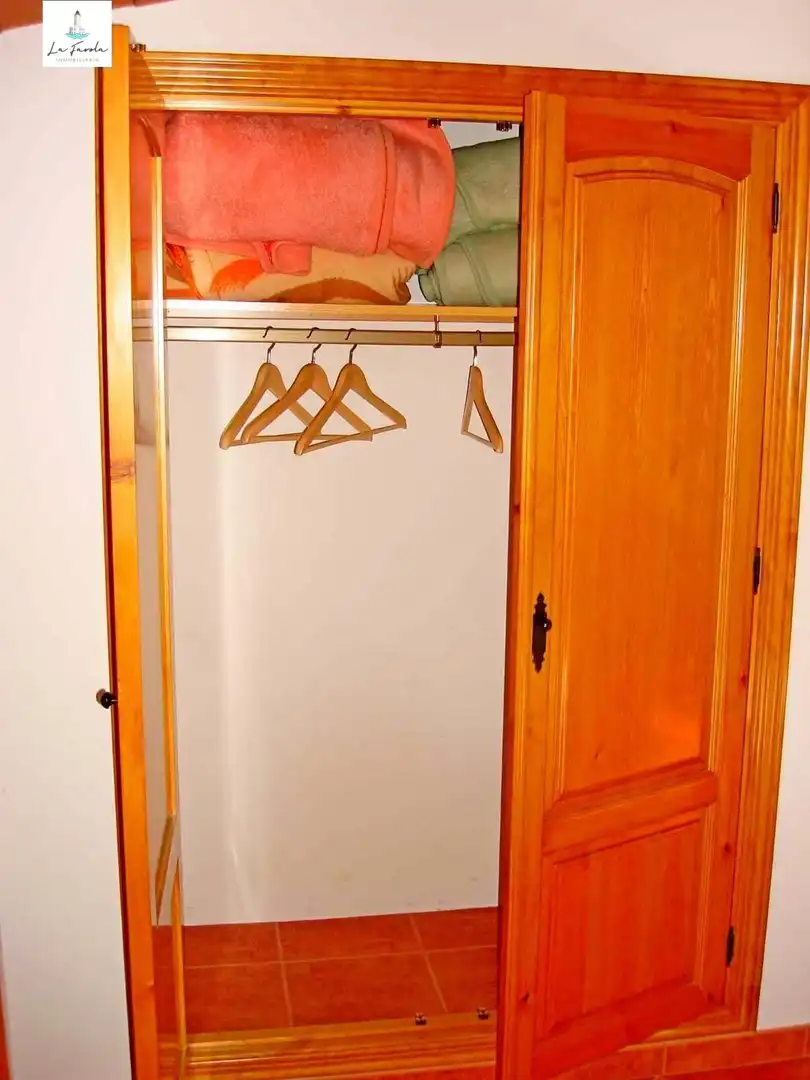 Dormitori de Casa o xalet en venda en Villanueva del Trabuco amb Jardí privat, Traster i Moblat