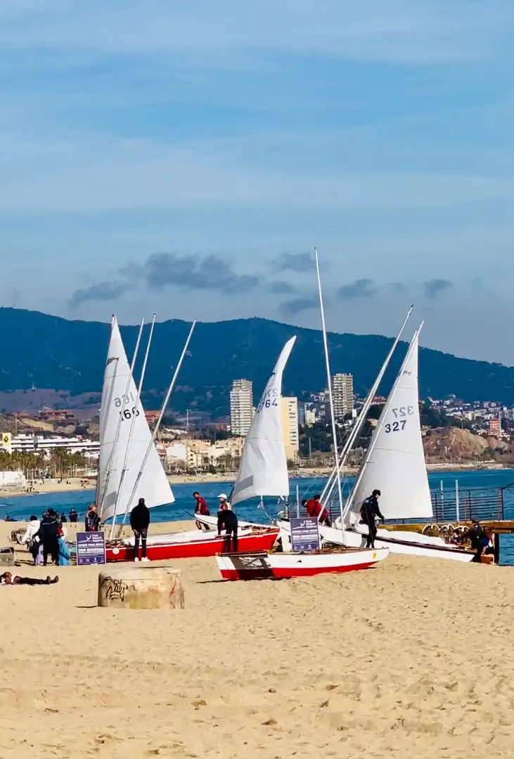 Vista exterior de Pis en venda en Badalona amb Moblat, Balcó i Alarma