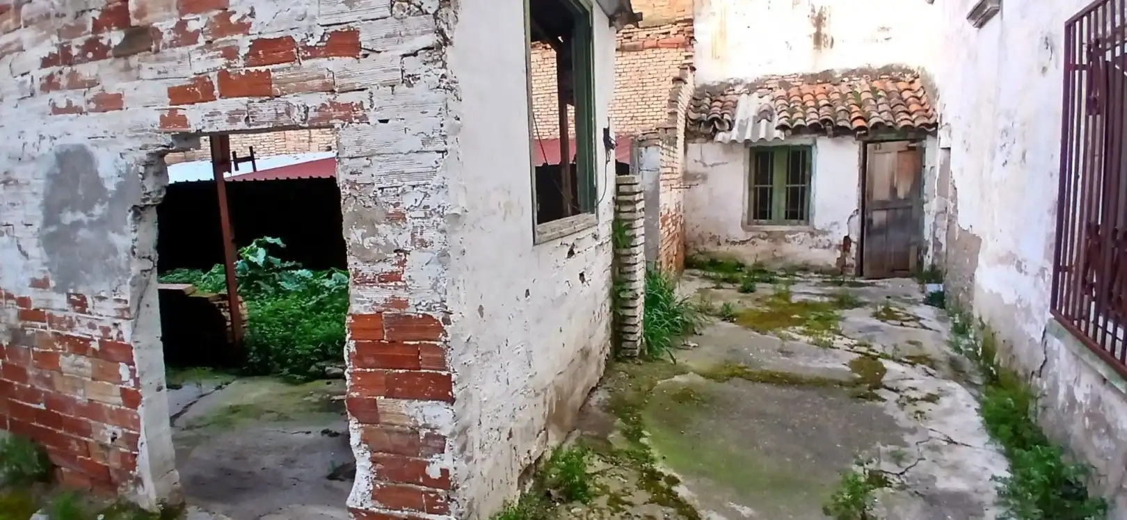 Casa o xalet en venda a La Portalada - Varea