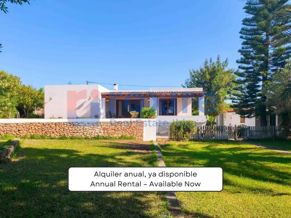 Vista exterior de Casa o chalet de alquiler en Sant Antoni de Portmany con Jardín privado, Terraza y Piscina