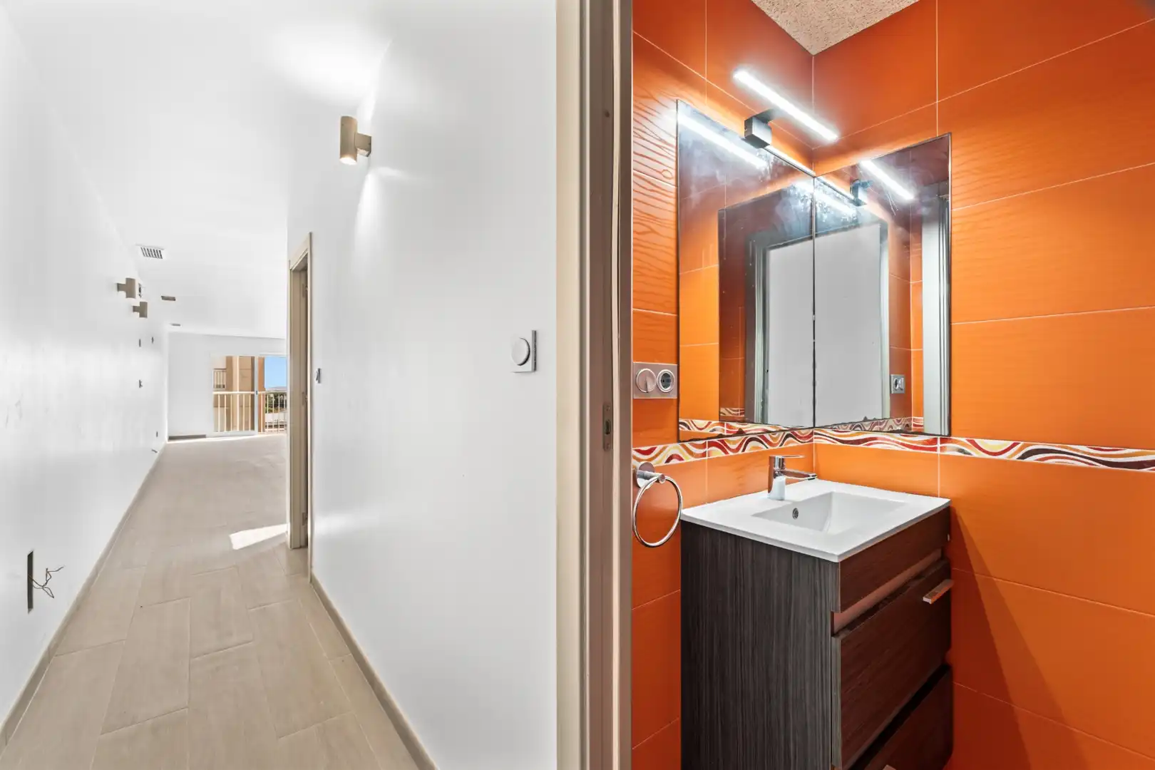 Bathroom of Apartments for sale in Las Bayas