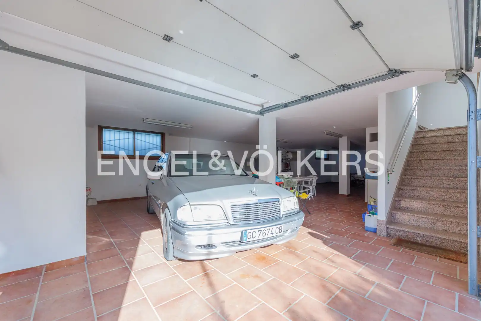 Vista exterior de Casa o chalet en venta en Vigo  con Calefacción, Jardín privado y Parquet
