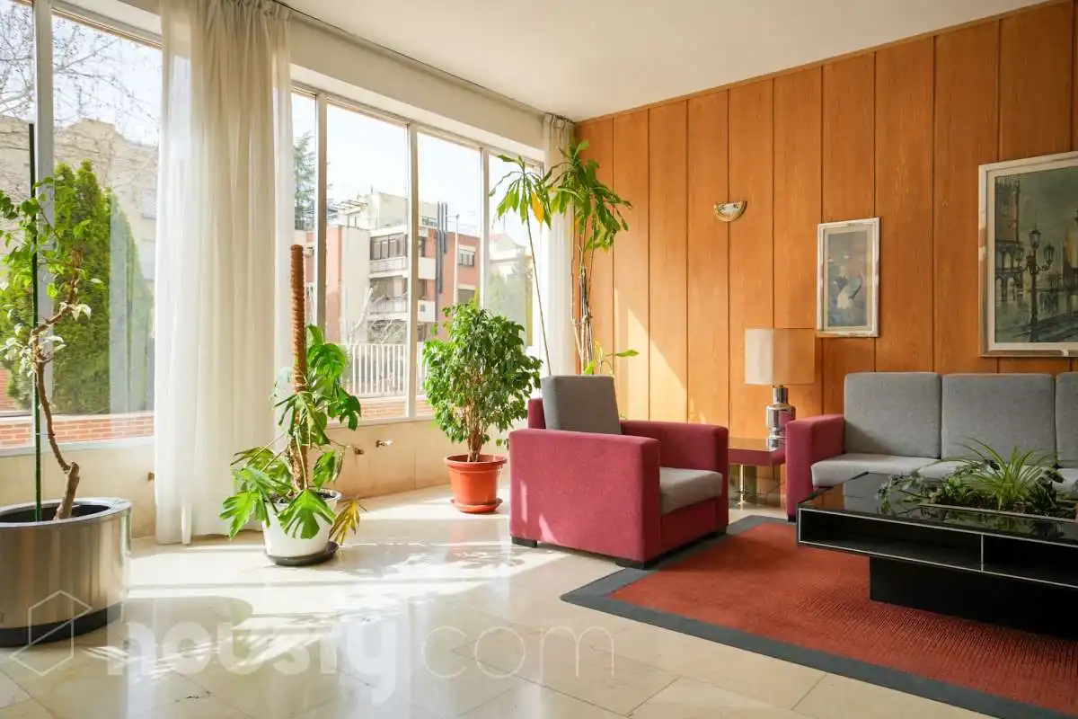 Flat for sale in Calle Santiago Rusiñol, Ciudad Universitaria