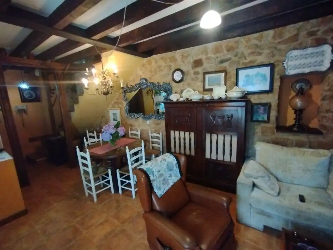 Casa o chalet en venta en Valle de Tobalina con Calefacción y Amueblado