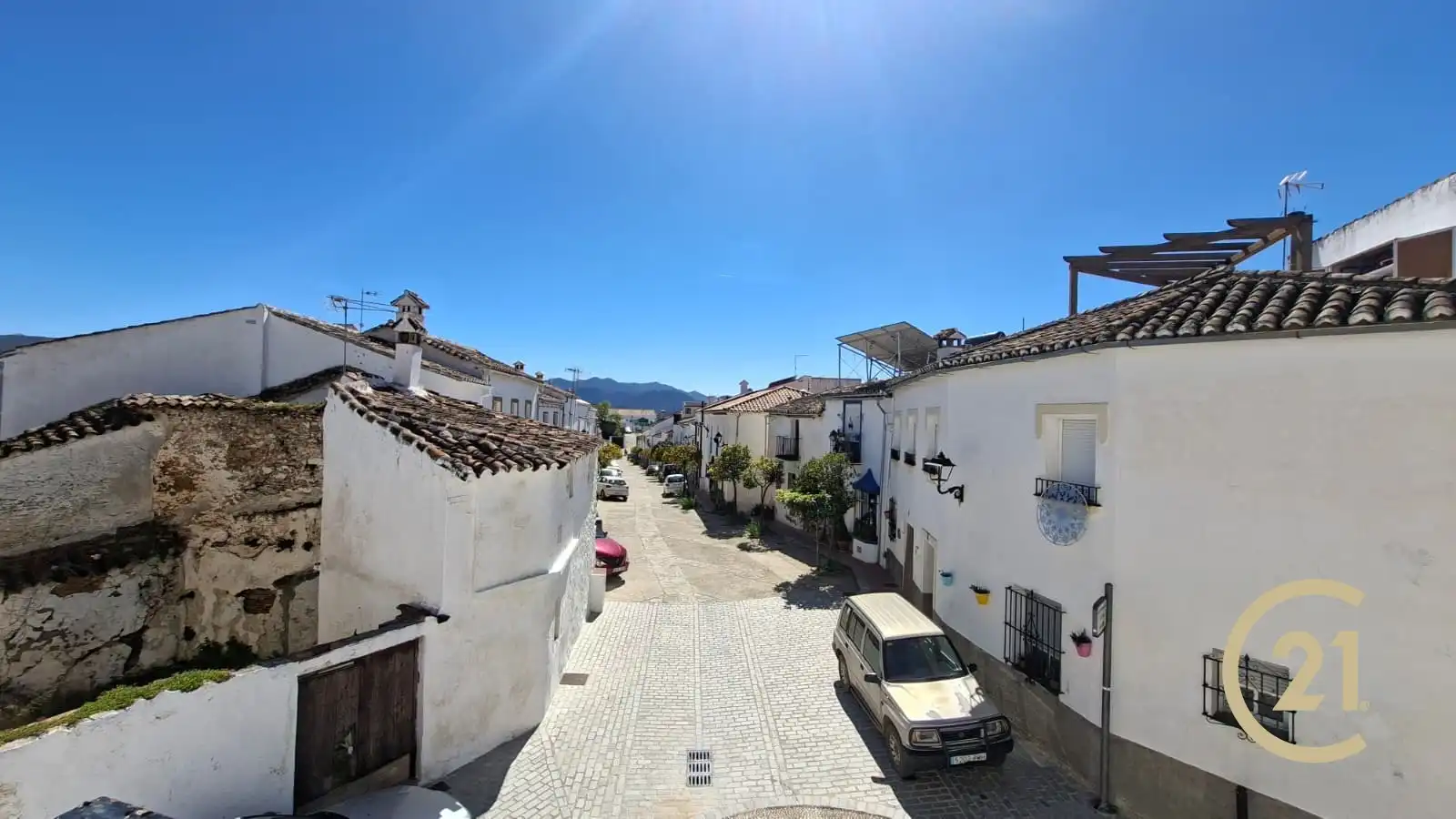 Vista exterior de Casa adosada en venda en Cartajima amb Terrassa