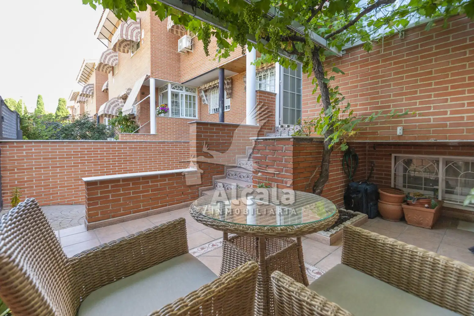 Garden of Houses for sale in Alcalá de Henares  with Air Conditioner, Heating and Parquet flooring