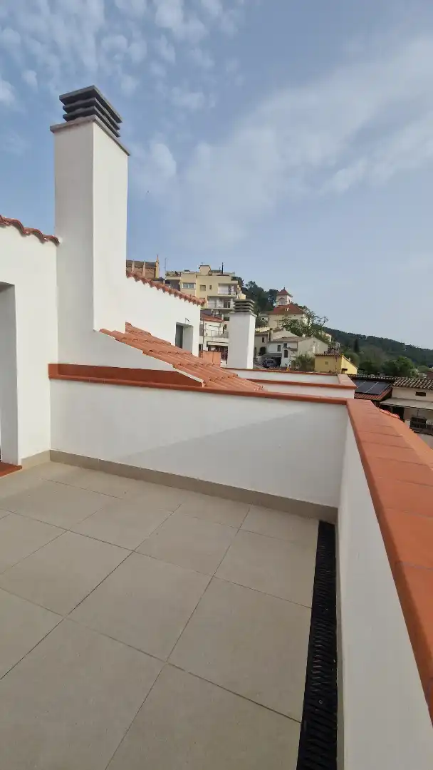 Terrassa de Casa adosada en venda en Torrelles de Llobregat amb Aire condicionat, Calefacció i Jardí privat