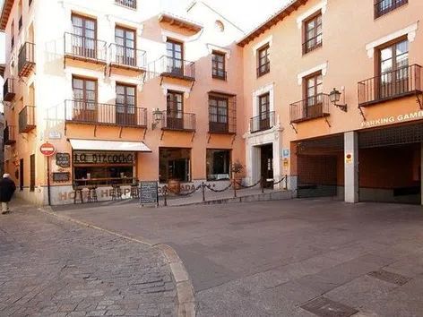 Exterior view of Garage to rent in  Granada Capital