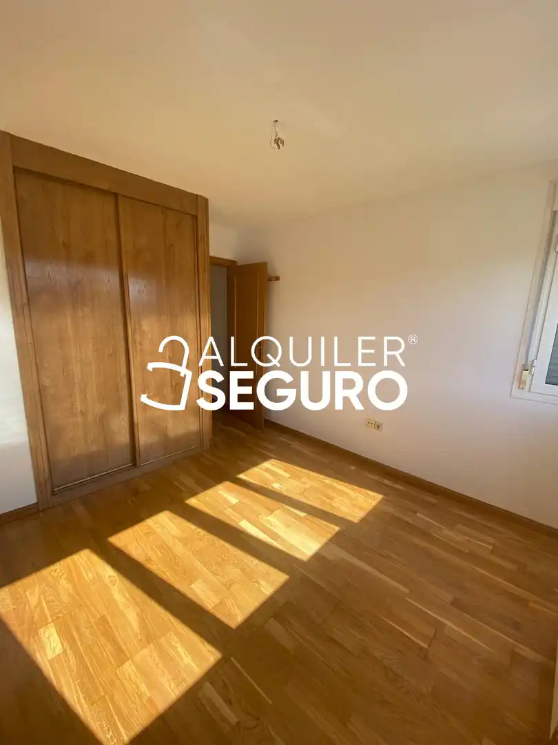 Schlafzimmer von Wohnung zur Miete in Guadalajara mit Klimaanlage, Heizung und Schwimmbad