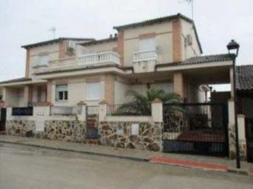 Haus zum Verkauf in Navahermosa