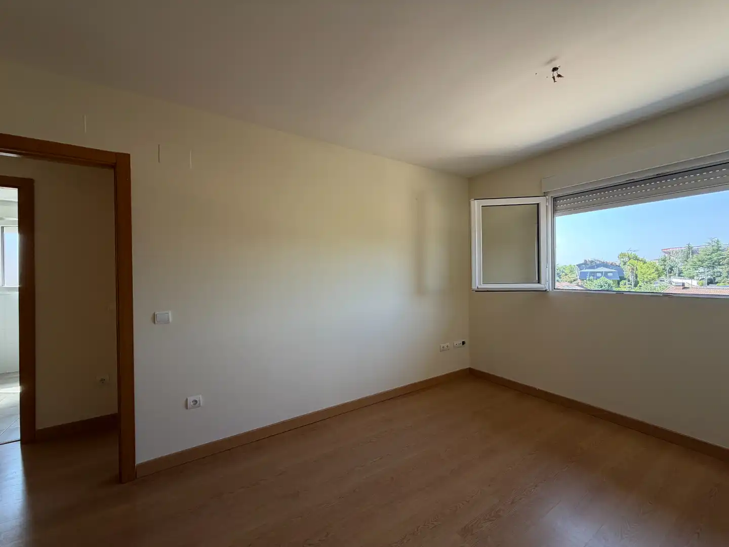 Habitación de Casa o chalet en venta en Colmenar Viejo con Calefacción, Jardín privado y Terraza