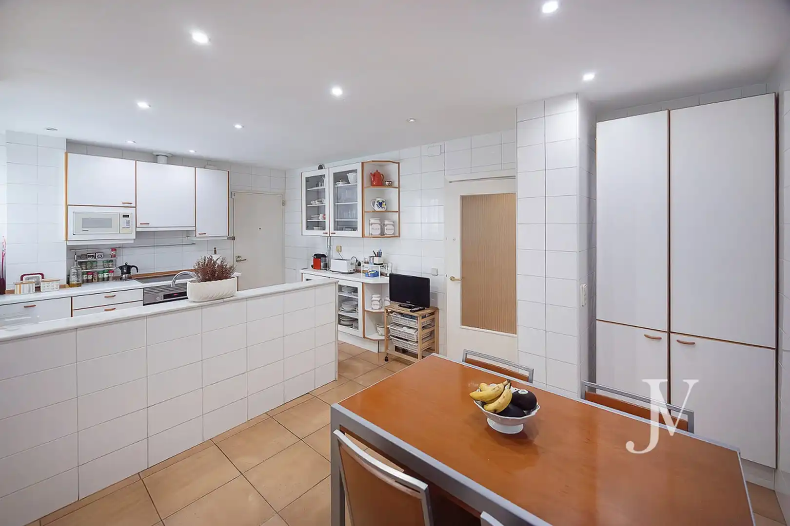 Cocina de Piso en venta en Madrid con Terraza, Trastero y Piscina comunitaria