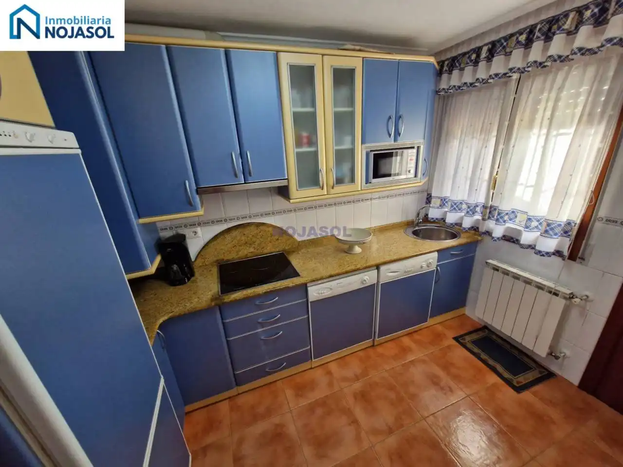 Küche von Einfamilien-Reihenhaus zum Verkauf in Argoños  mit Heizung, Privatgarten und Terrasse