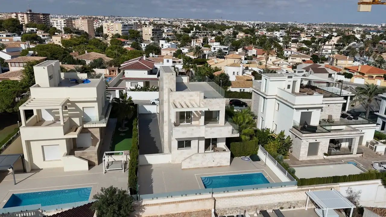 Chalet con piscina en venta en Orihuela Costa, imagen 44