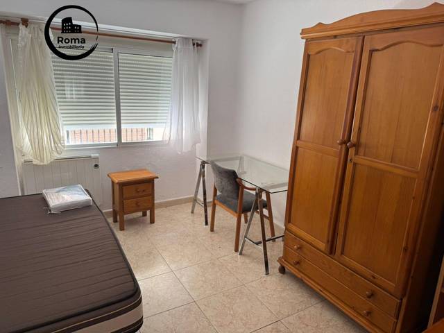 Piso en Alquiler en Centro - Sagrario