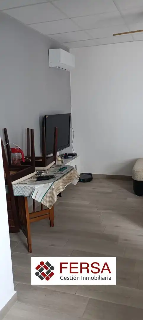 Sala d'estar de Casa o xalet en venda en El Puerto de Santa María amb Aire condicionat, Terrassa i Traster