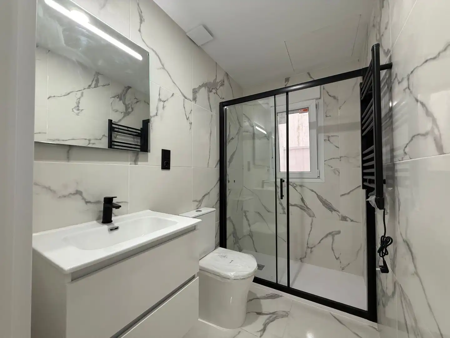 Piso en venta en CERVANTES, La Alhóndiga
