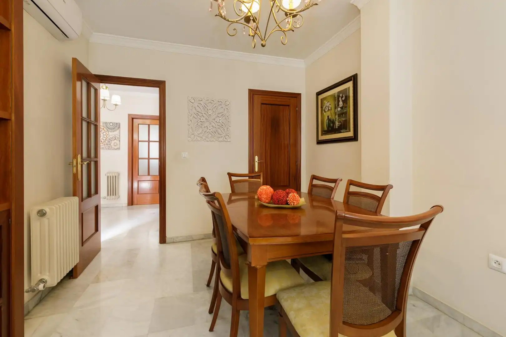 Comedor de Casa adosada en venta en Granada con Aire acondicionado, Calefacción y Terraza