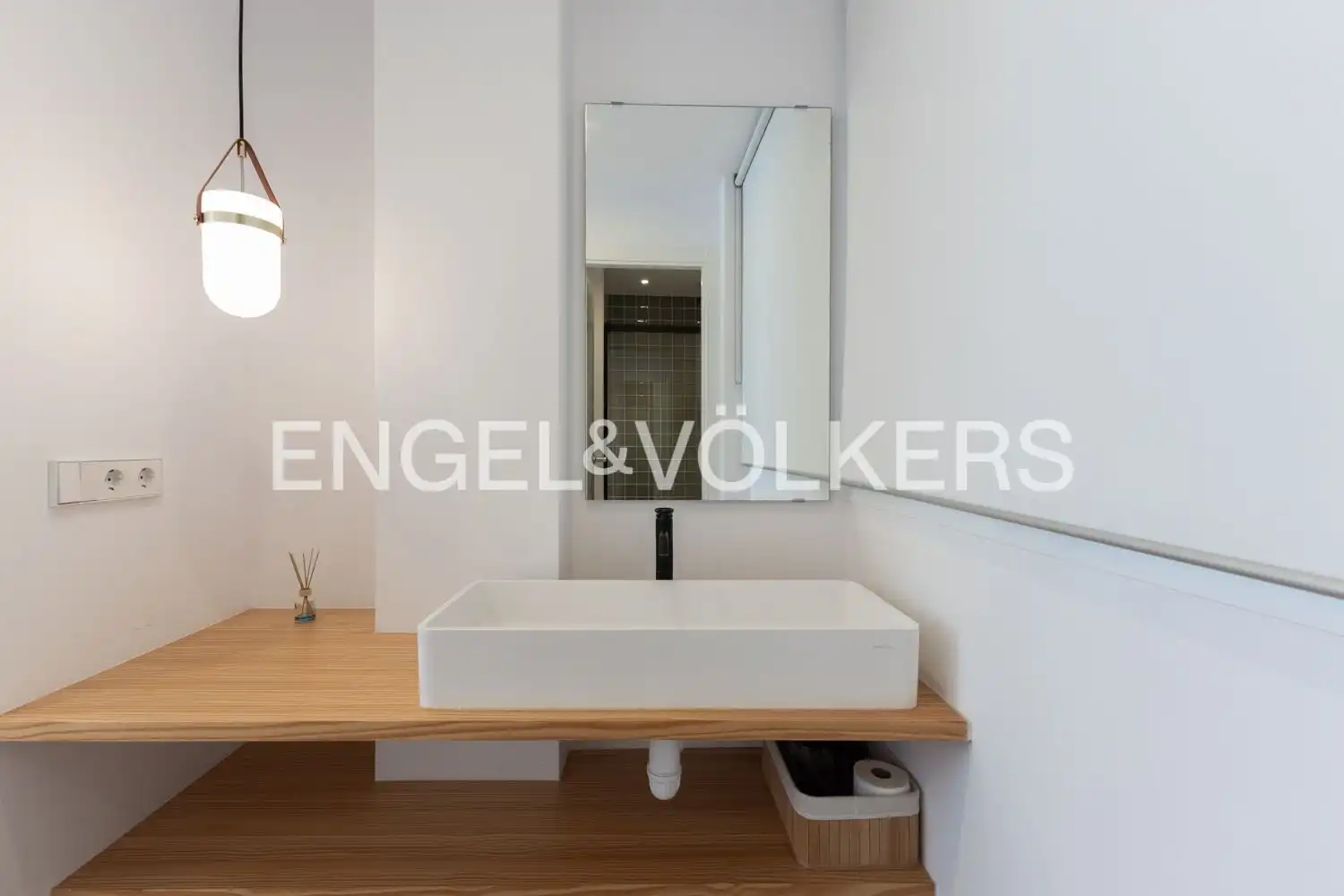 Baño de Piso de alquiler en Valencia con Aire acondicionado, Calefacción y Balcón