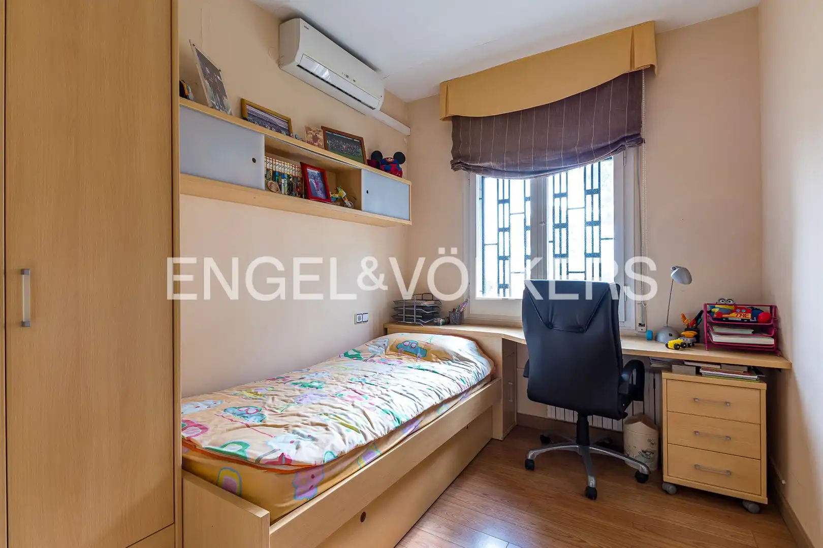 Habitación de Casa o chalet en venta en Viladecans con Calefacción, Jardín privado y Balcón