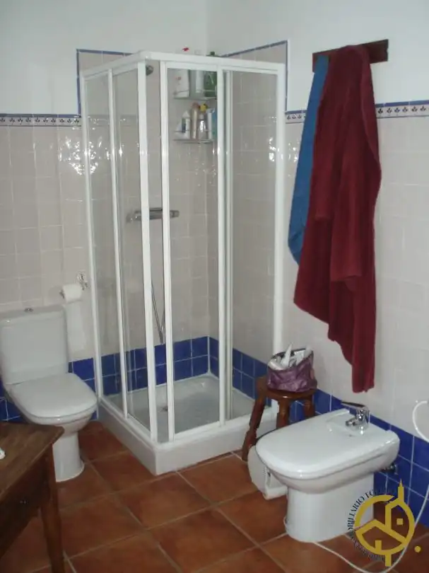 Bathroom of Houses for sale in Nambroca  with Air Conditioner, Heating and Private garden