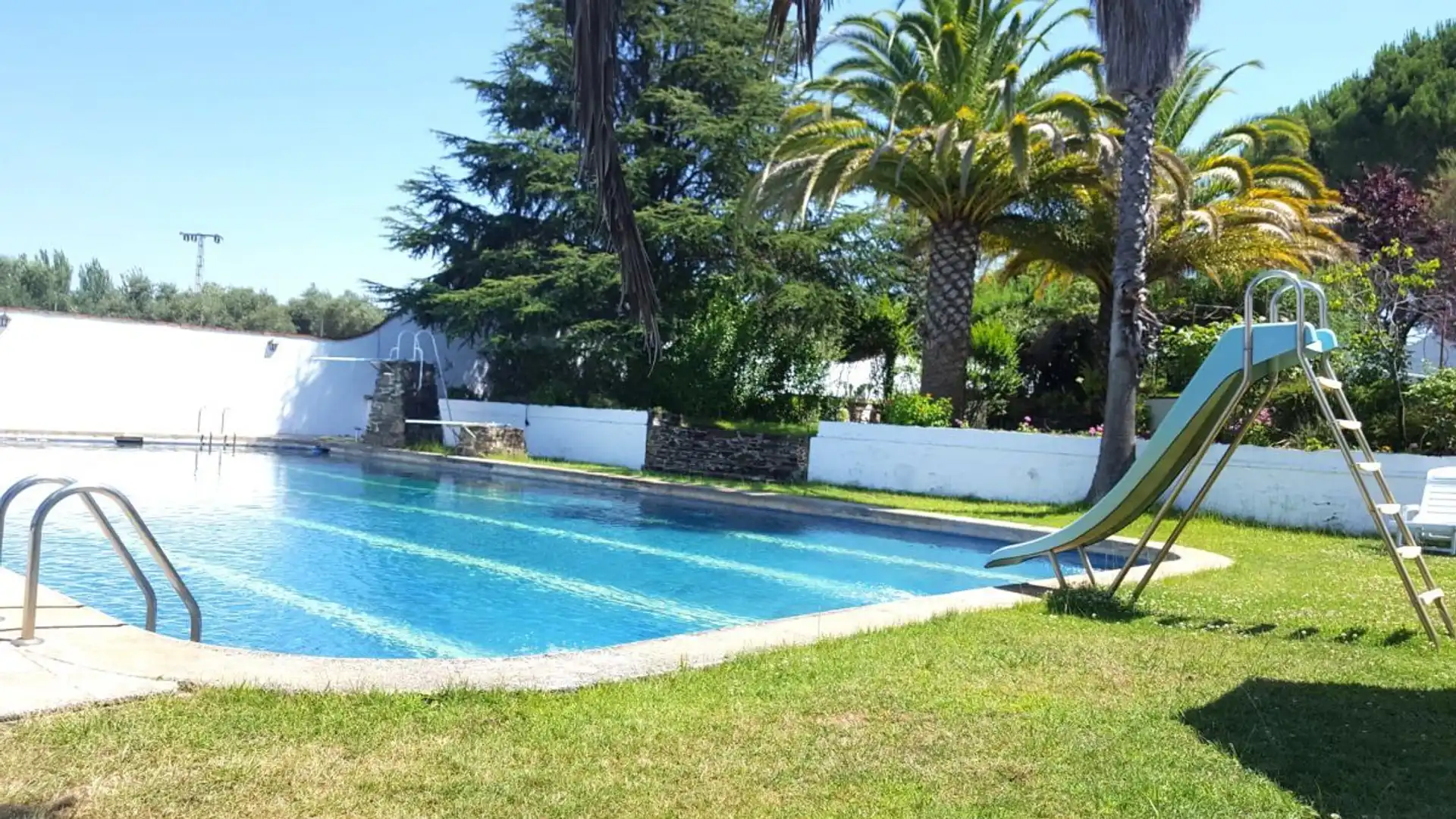 Piscina de Casa o chalet en venta en Plasencia con Trastero