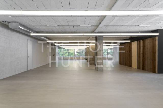 Oficina en Alquiler en CL TRAVESSERA LES CORTS en La Maternitat i Sant Ramon