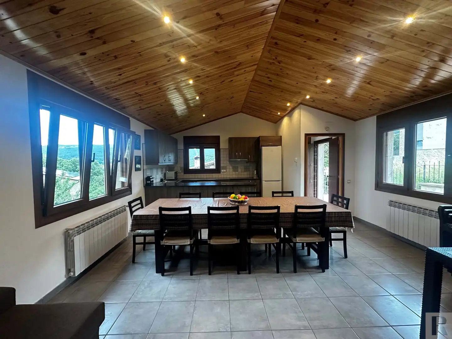 Esszimmer von Einfamilien-Reihenhaus zur Miete in Vallcebre mit Heizung und Terrasse