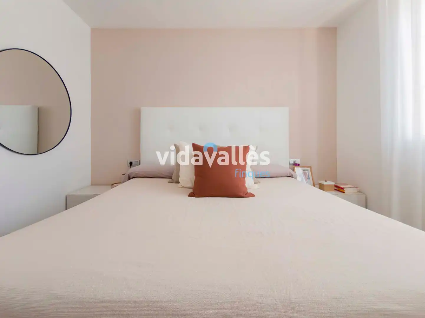 Habitación de Casa adosada en venta en Premià de Mar con Aire acondicionado, Calefacción y Jardín privado