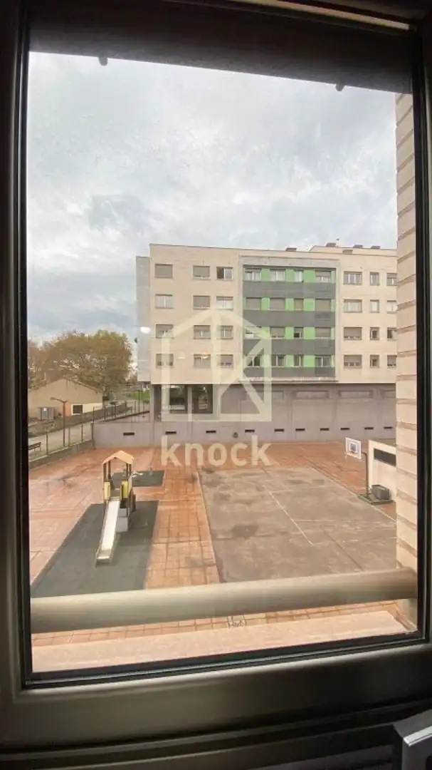 Flat for rent in Gijón - Calle Concejo de Villayón, Jove