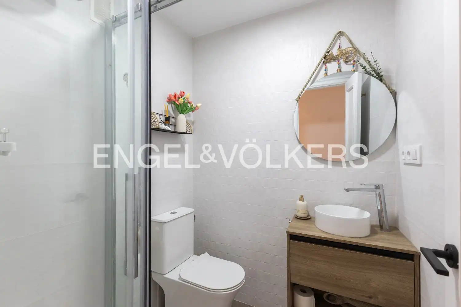 Baño de Piso de alquiler en Mislata con Aire acondicionado, Calefacción y Terraza
