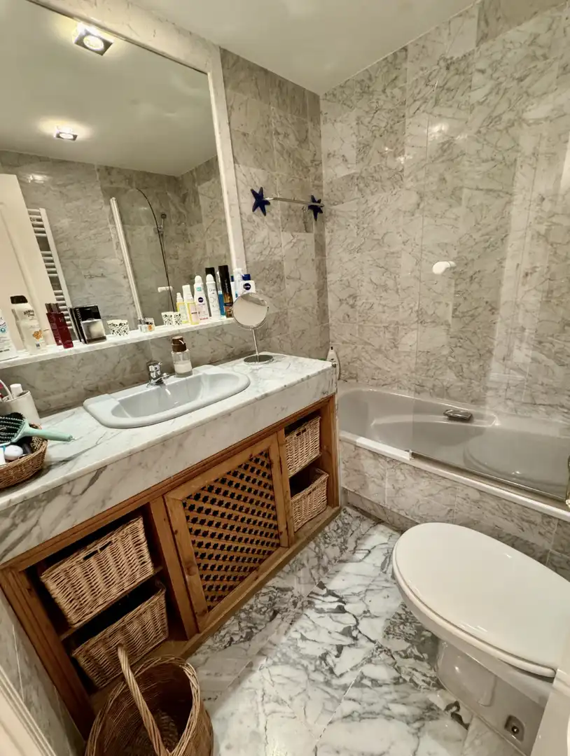 Bathroom of Ground floor for sale in Marbella  with Air Conditioner, Heating and Terrace