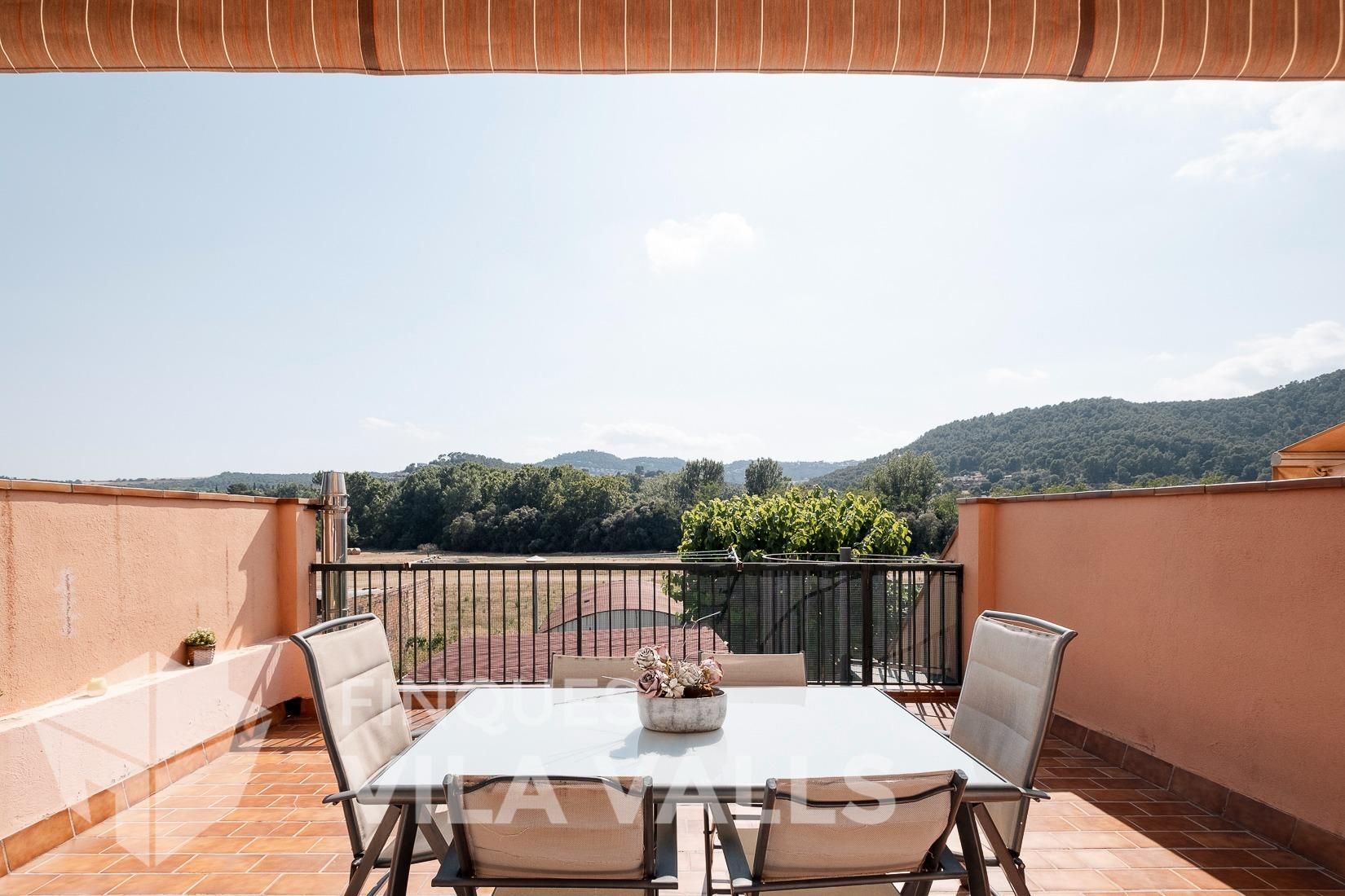 Terrassa de Casa adosada en venda en Bigues i Riells amb Aire condicionat, Calefacció i Jardí privat