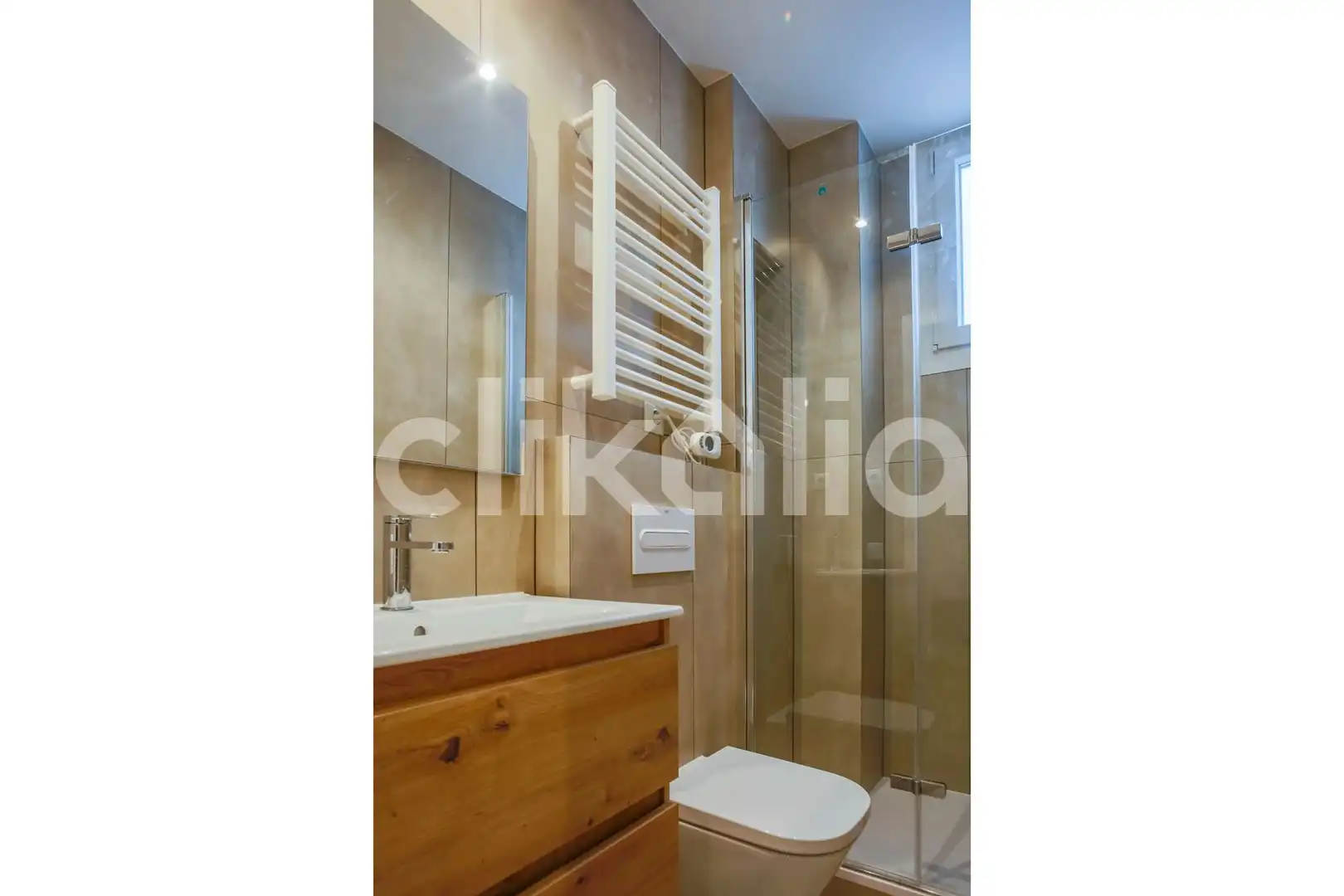 Baño de Piso en venta en Madrid con Calefacción