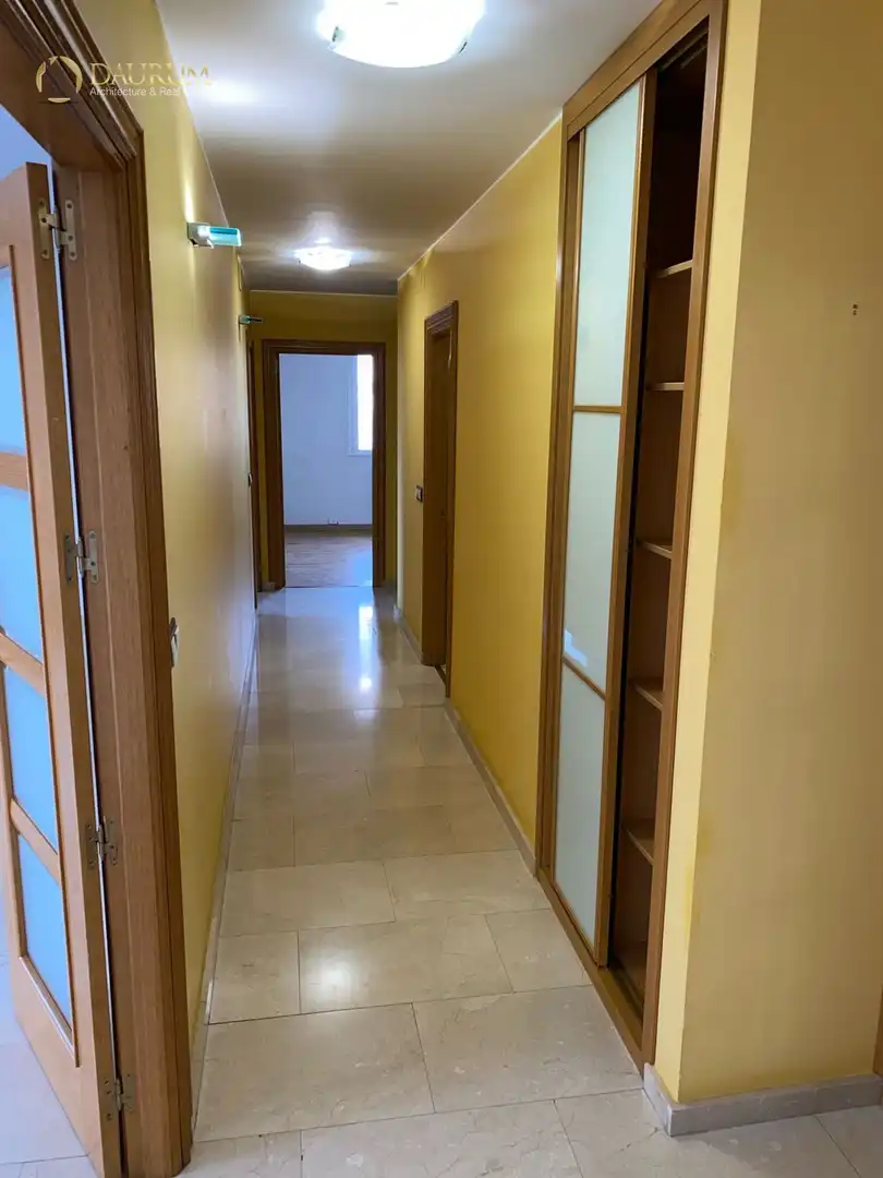 Wohnung zum Verkauf in Madrid mit Klimaanlage, Heizung und Terrasse