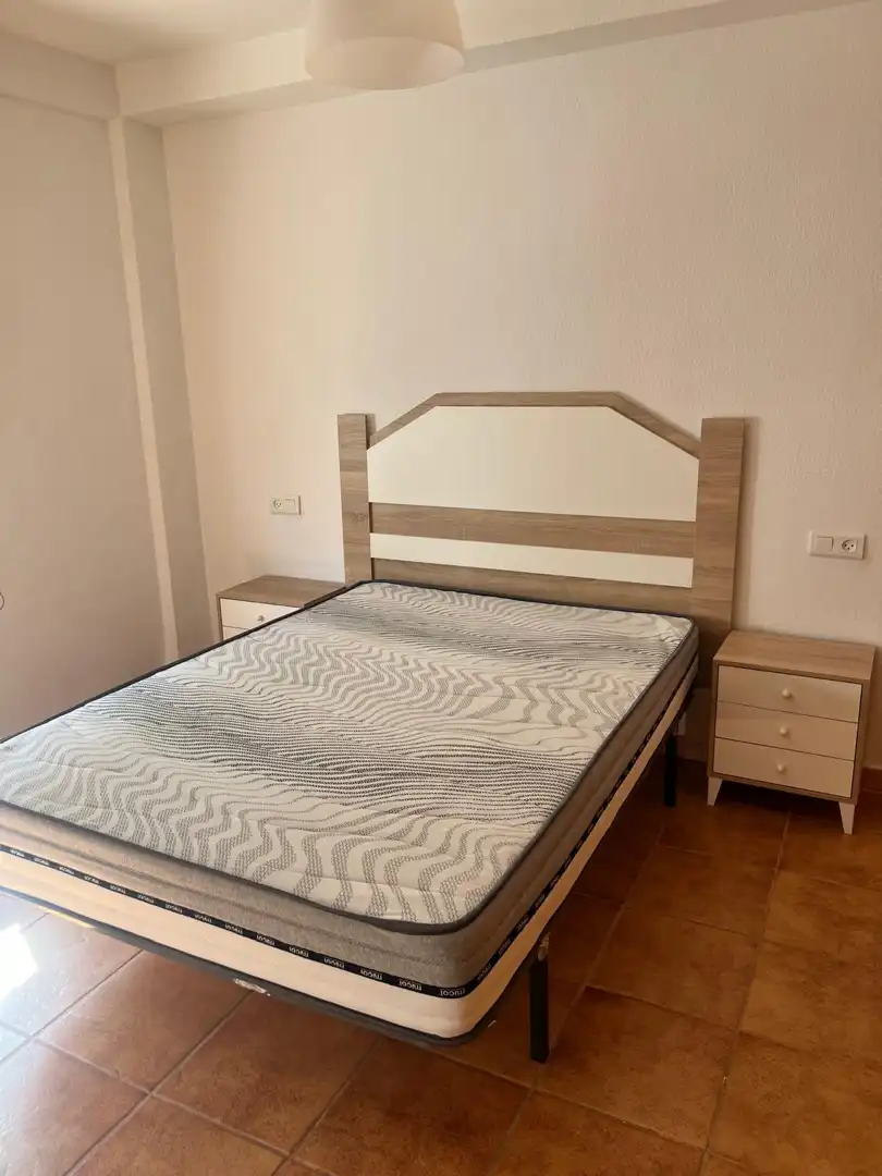 Schlafzimmer von Wohnung zur Miete in Ronda mit Möbliert