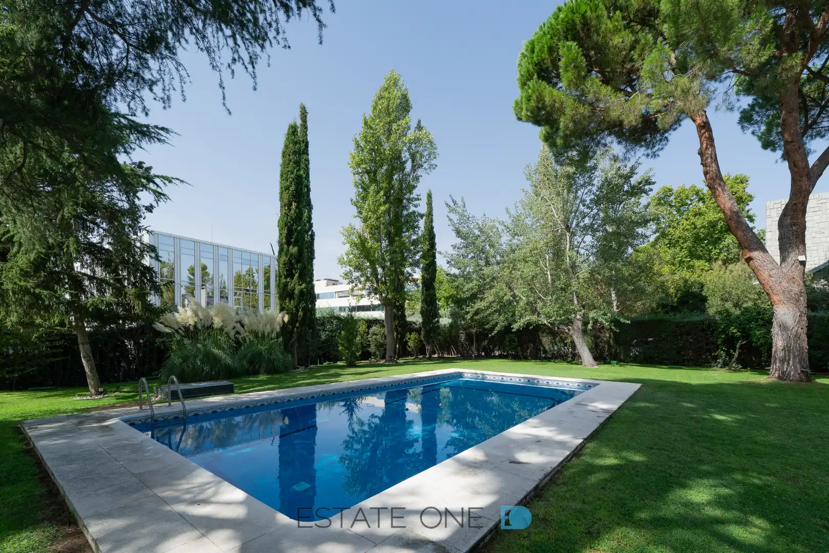 Jardín de Casa o chalet de alquiler en Madrid con Aire acondicionado, Calefacción y Jardín privado