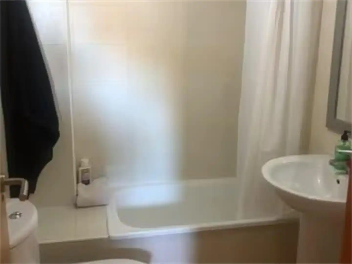 Badezimmer von Wohnungen zur Miete in La Manga del Mar Menor mit Klimaanlage, Schwimmbad und Balkon