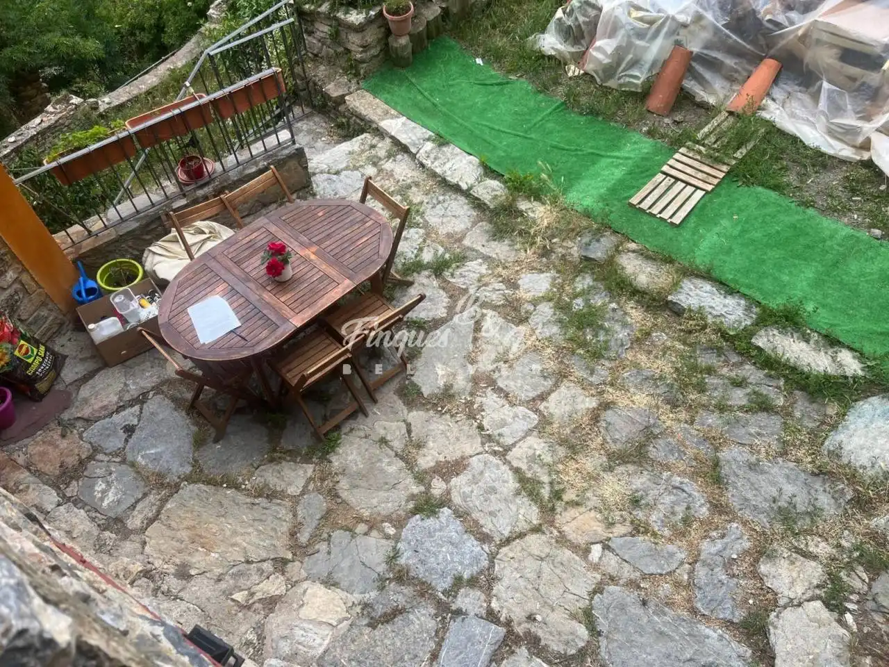 Terrassa de Casa o xalet en venda en El Pont de Bar amb Calefacció, Jardí privat i Parquet