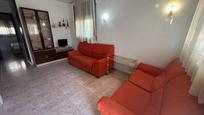 Sala d'estar de Casa adosada en venda en Mont-roig del Camp amb Terrassa i Balcó