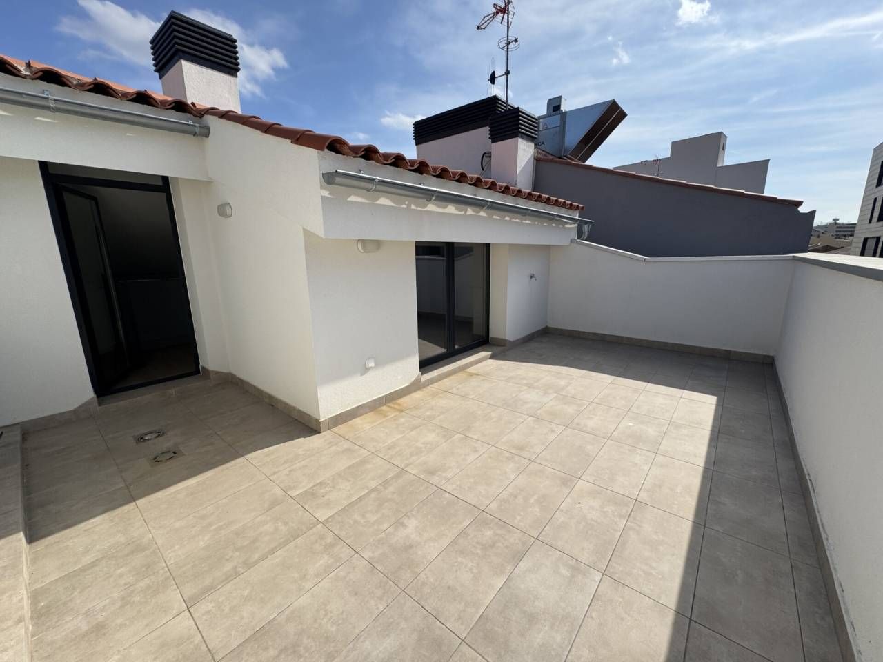 Terrace of Duplex to rent in Sabadell  with Air Conditioner, Parquet flooring and Terrace