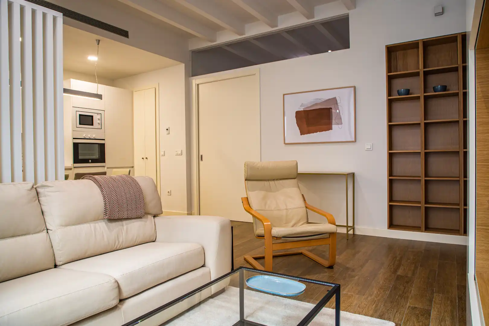 Living room of Flat for rent in Sevilla  with Air Conditioner, Furnished and Oven