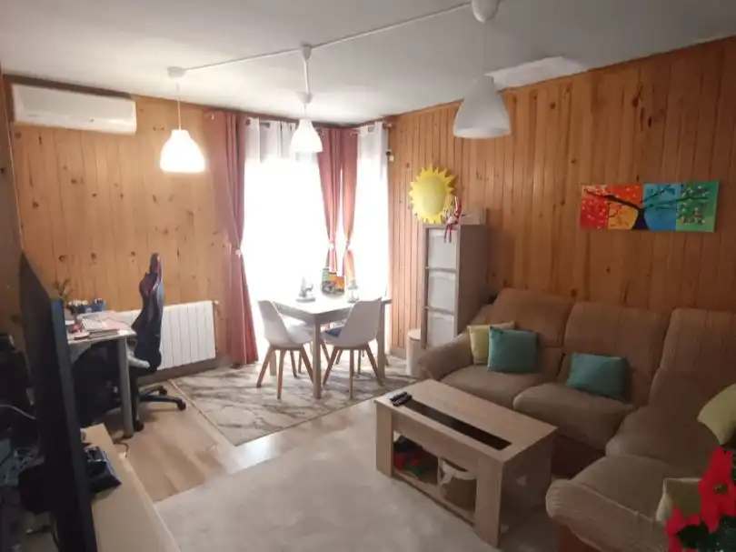 Sala d'estar de Casa o xalet en venda en Loranca de Tajuña amb Aire condicionat i Piscina