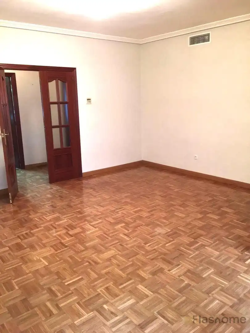 Wohnzimmer von Wohnung zum Verkauf in Santa Amalia mit Klimaanlage, Heizung und Terrasse