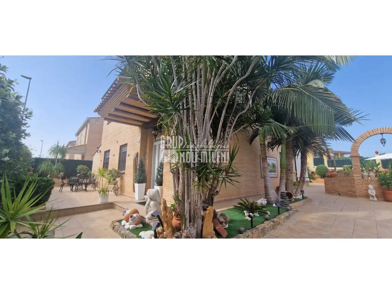 Exterior view of Houses for sale in Picassent  with Air Conditioner, Private garden and Terrace
